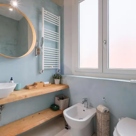 Apartment Elegance And Comfort In The Heart Of Bologna