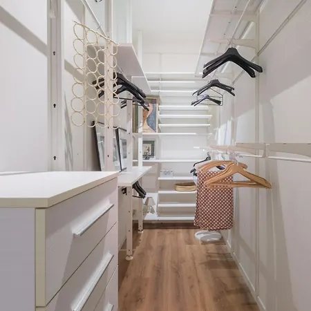 Apartment Elegance And Comfort In The Heart Of