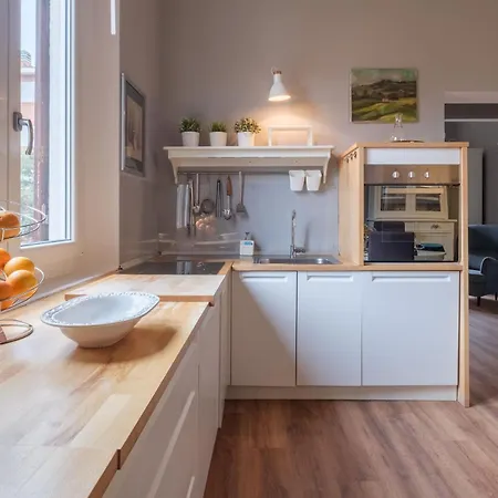 Elegance And Comfort In The Heart Of Apartment